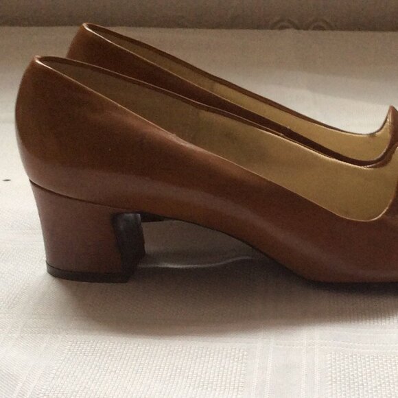 Vintage 60's brown shoes with heel brown patent leather - Picture 2 of 3